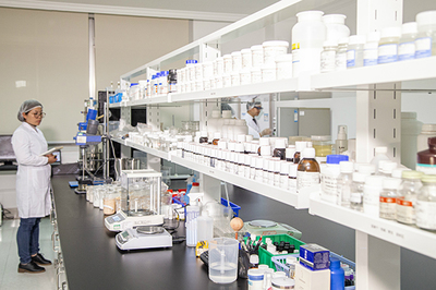 專業(yè)力量鑄就燕窩美肌哲學——壹燕生上海研發(fā)生產(chǎn)基地首度亮相